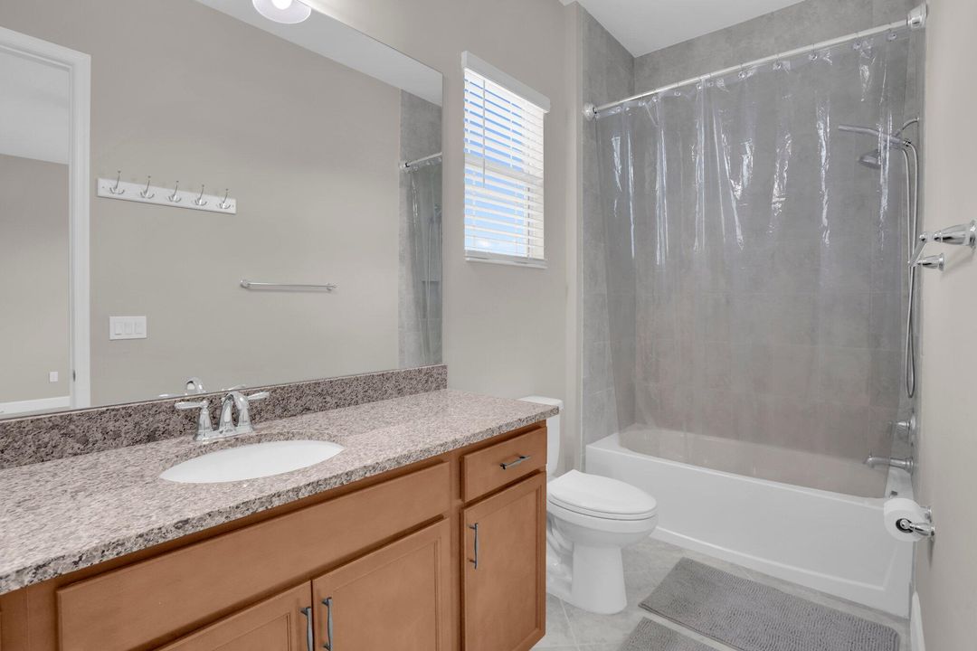 For Rent: $6,000 (6 beds, 4 baths, 4110 Square Feet)