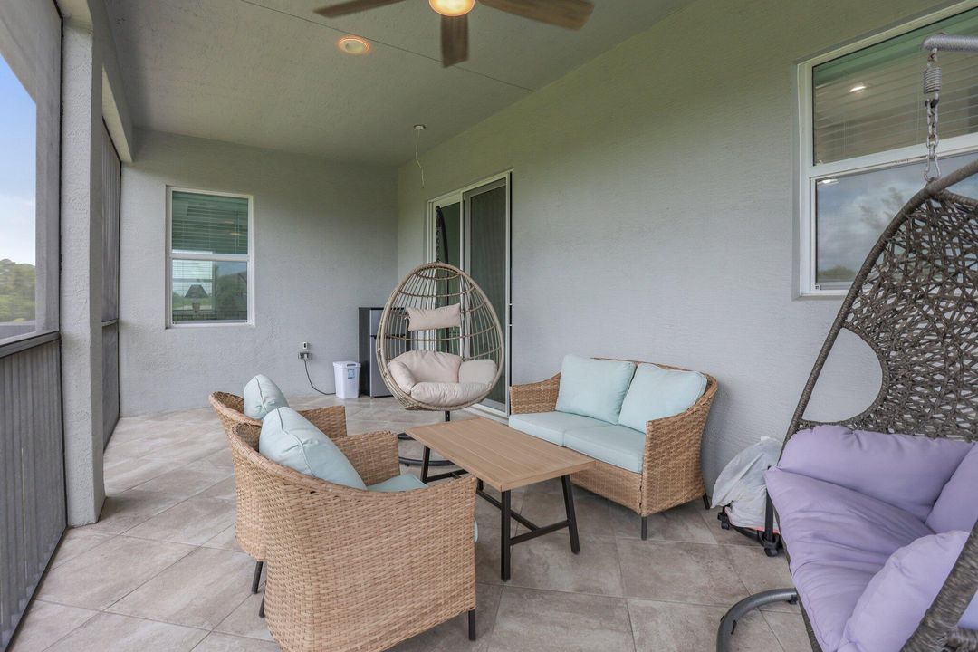 For Rent: $6,000 (6 beds, 4 baths, 4110 Square Feet)