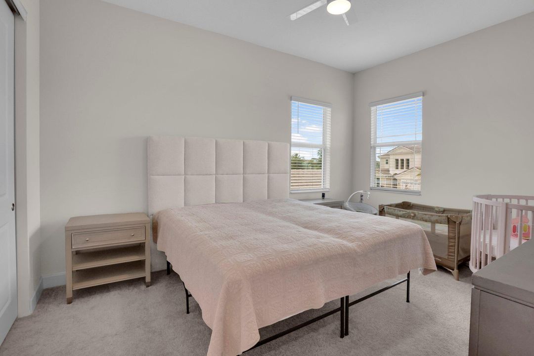 For Rent: $6,000 (6 beds, 4 baths, 4110 Square Feet)