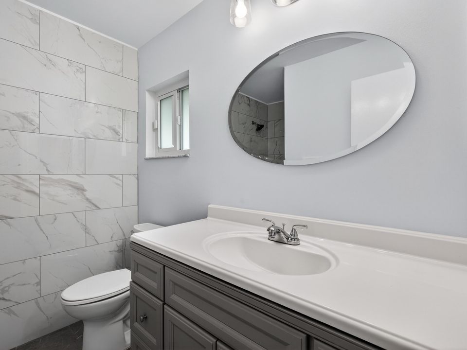 For Sale: $299,000 (2 beds, 2 baths, 1288 Square Feet)