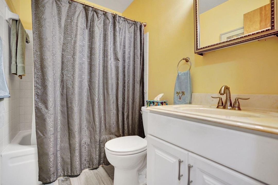 待售: $405,000 (3 贝兹, 2 浴室, 1258 平方英尺)