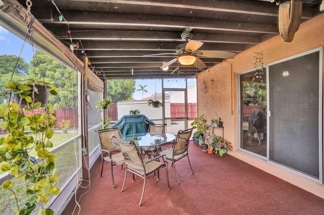 待售: $405,000 (3 贝兹, 2 浴室, 1258 平方英尺)