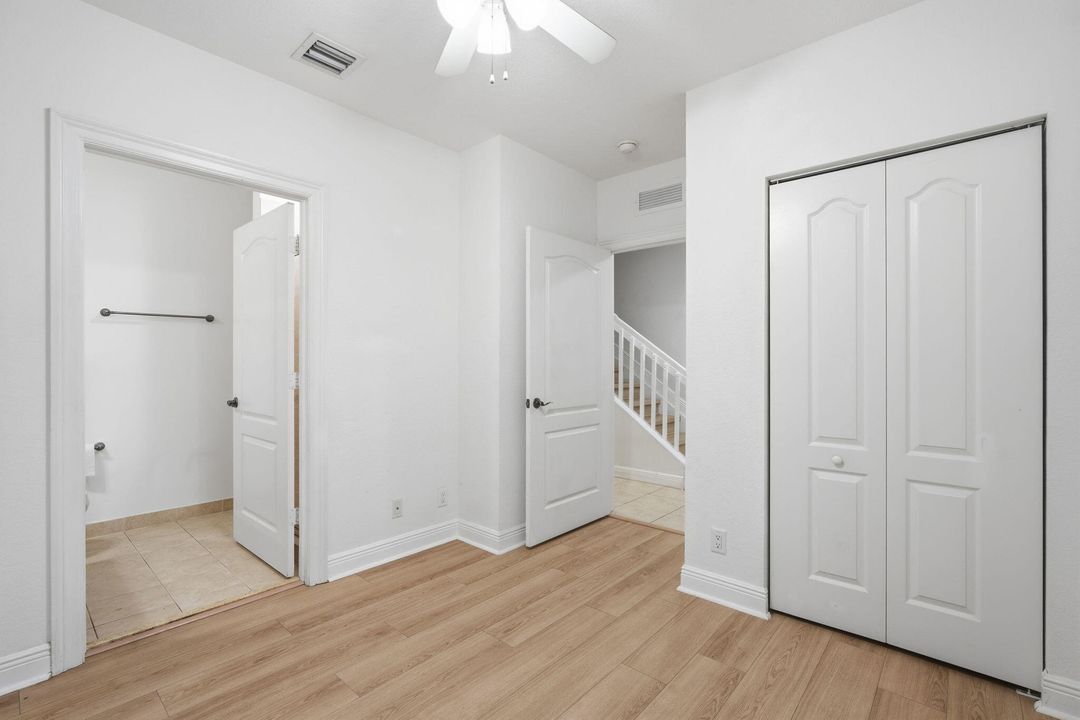 For Rent: $3,099 (3 beds, 3 baths, 1956 Square Feet)