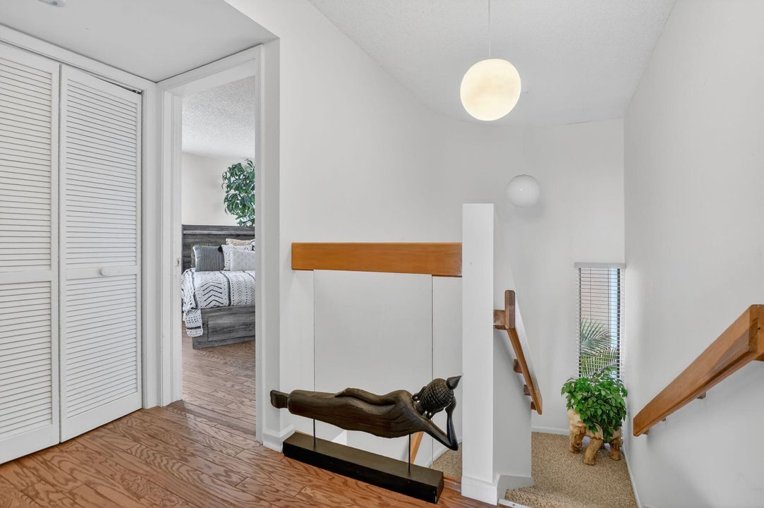 For Sale: $750,000 (2 beds, 2 baths, 1311 Square Feet)