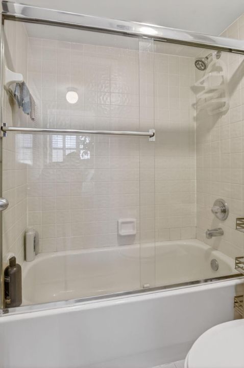 For Sale: $750,000 (2 beds, 2 baths, 1311 Square Feet)