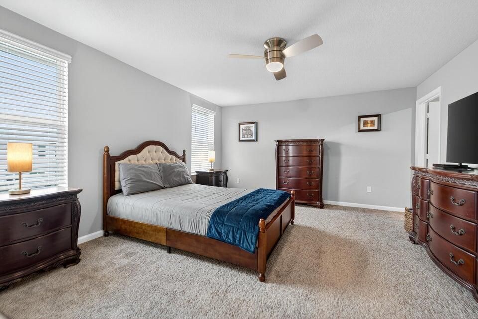 For Sale: $465,000 (3 beds, 2 baths, 1808 Square Feet)