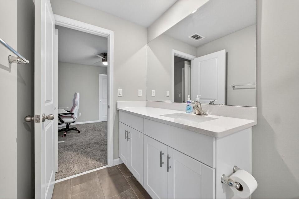 For Sale: $465,000 (3 beds, 2 baths, 1808 Square Feet)