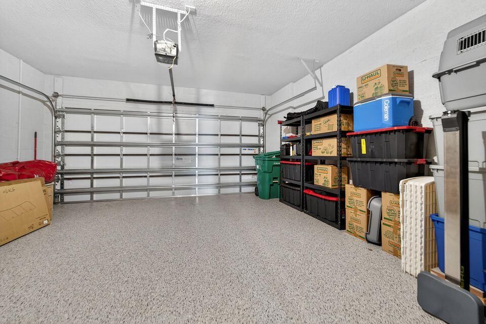 For Sale: $465,000 (3 beds, 2 baths, 1808 Square Feet)