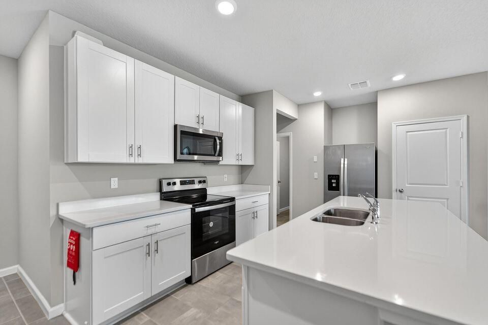 For Sale: $465,000 (3 beds, 2 baths, 1808 Square Feet)