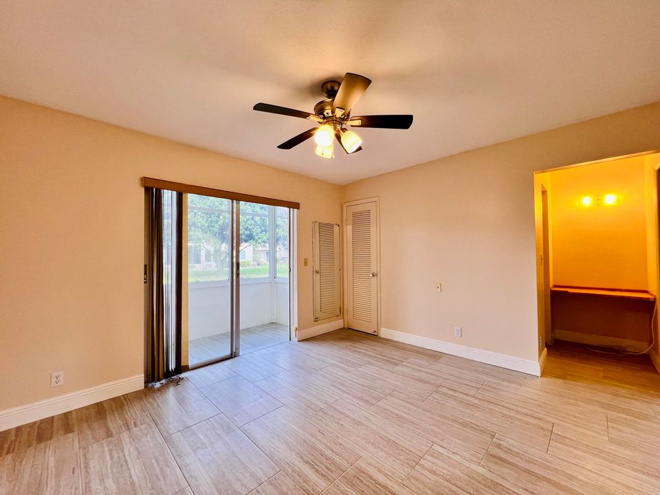 На продажу: $75,000 (1 спален, 1 ванн, 646 Квадратных фут)