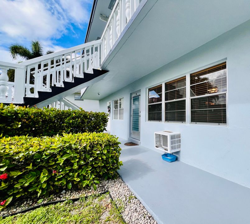 На продажу: $75,000 (1 спален, 1 ванн, 646 Квадратных фут)