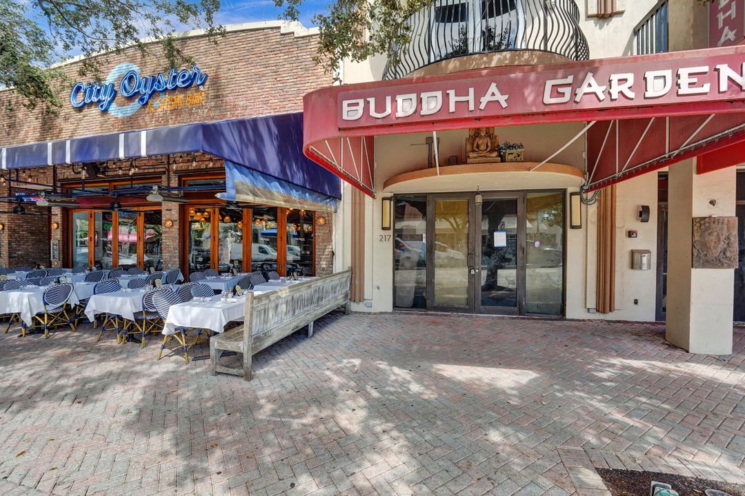 На продажу: $2,999,999 (3 спален, 3 ванн, 1891 Квадратных фут)