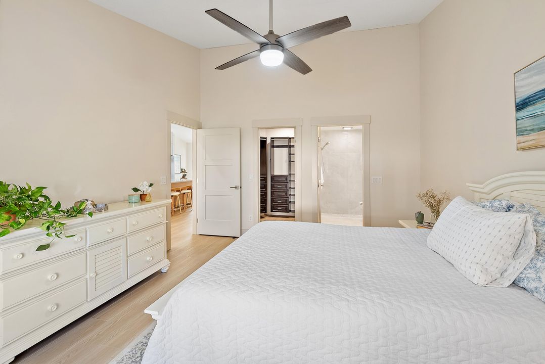 На продажу: $290,000 (2 спален, 2 ванн, 1427 Квадратных фут)