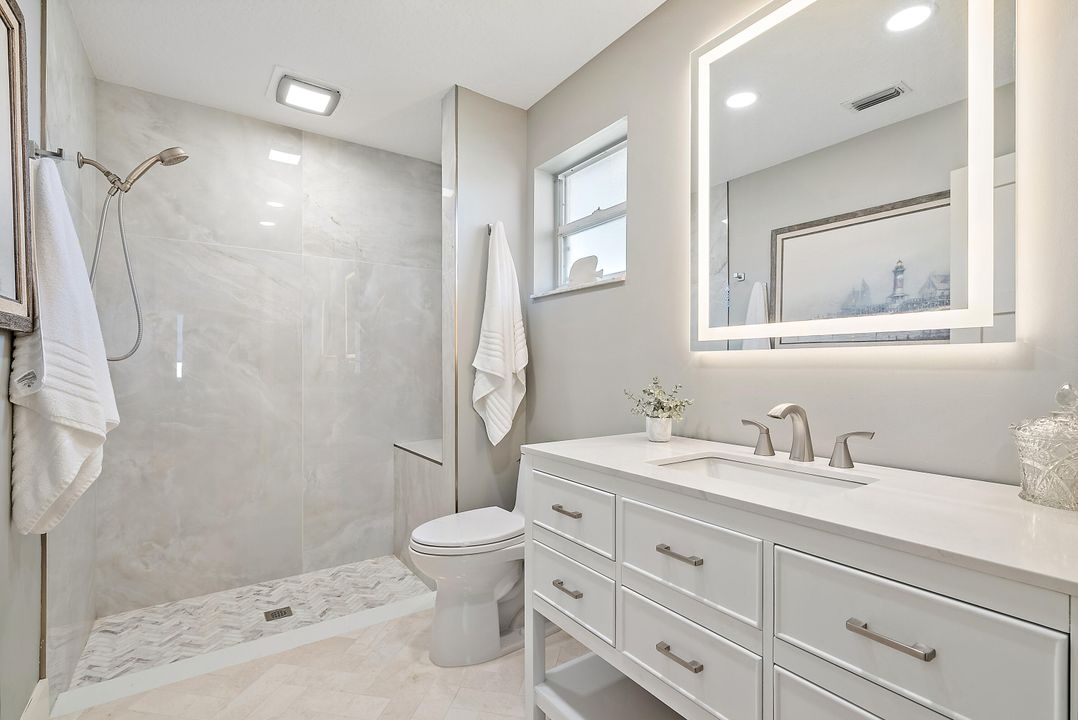 На продажу: $290,000 (2 спален, 2 ванн, 1427 Квадратных фут)