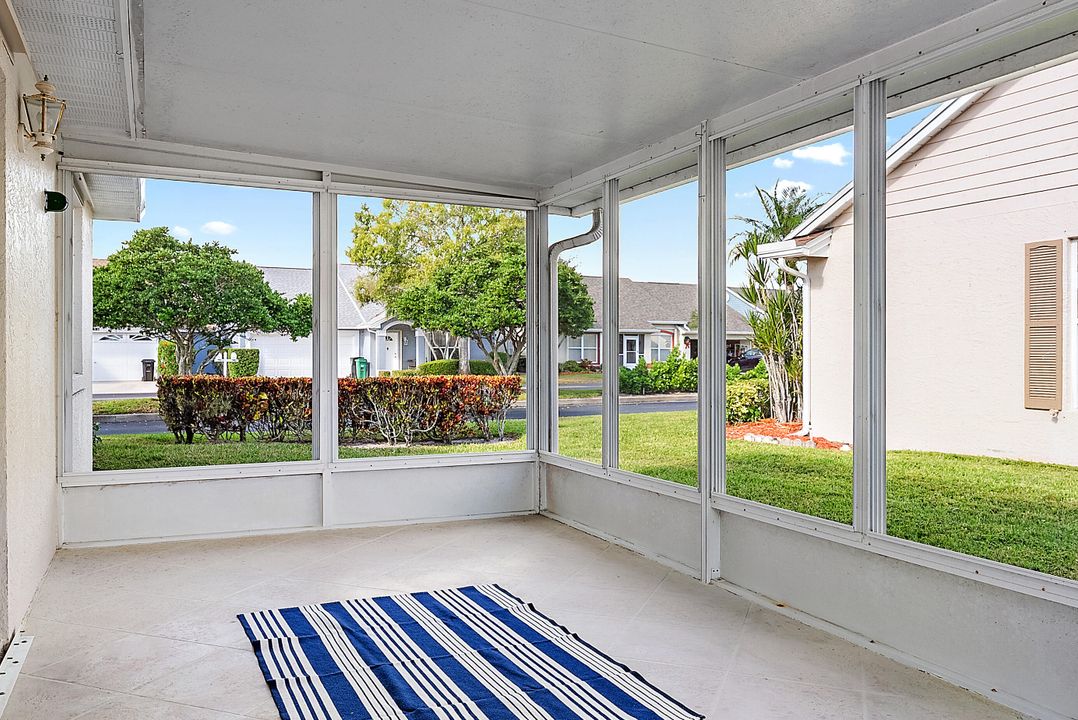 На продажу: $290,000 (2 спален, 2 ванн, 1427 Квадратных фут)