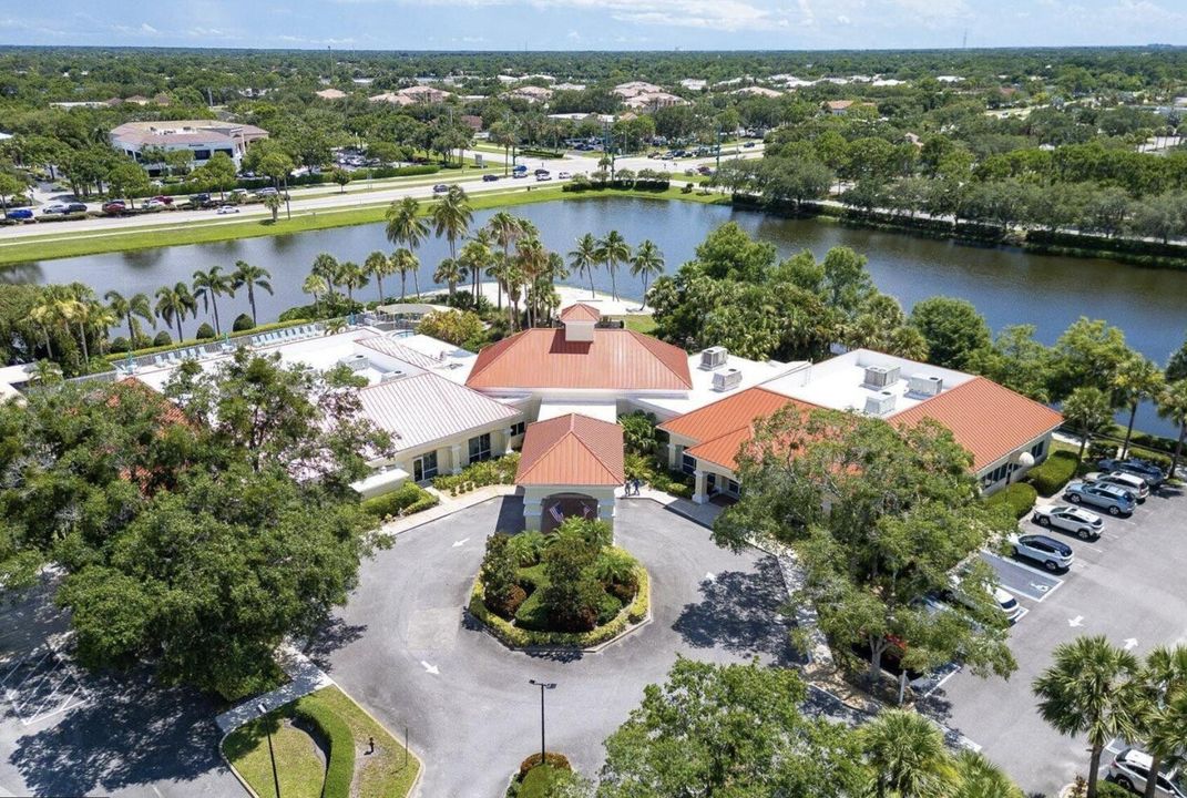 На продажу: $290,000 (2 спален, 2 ванн, 1427 Квадратных фут)