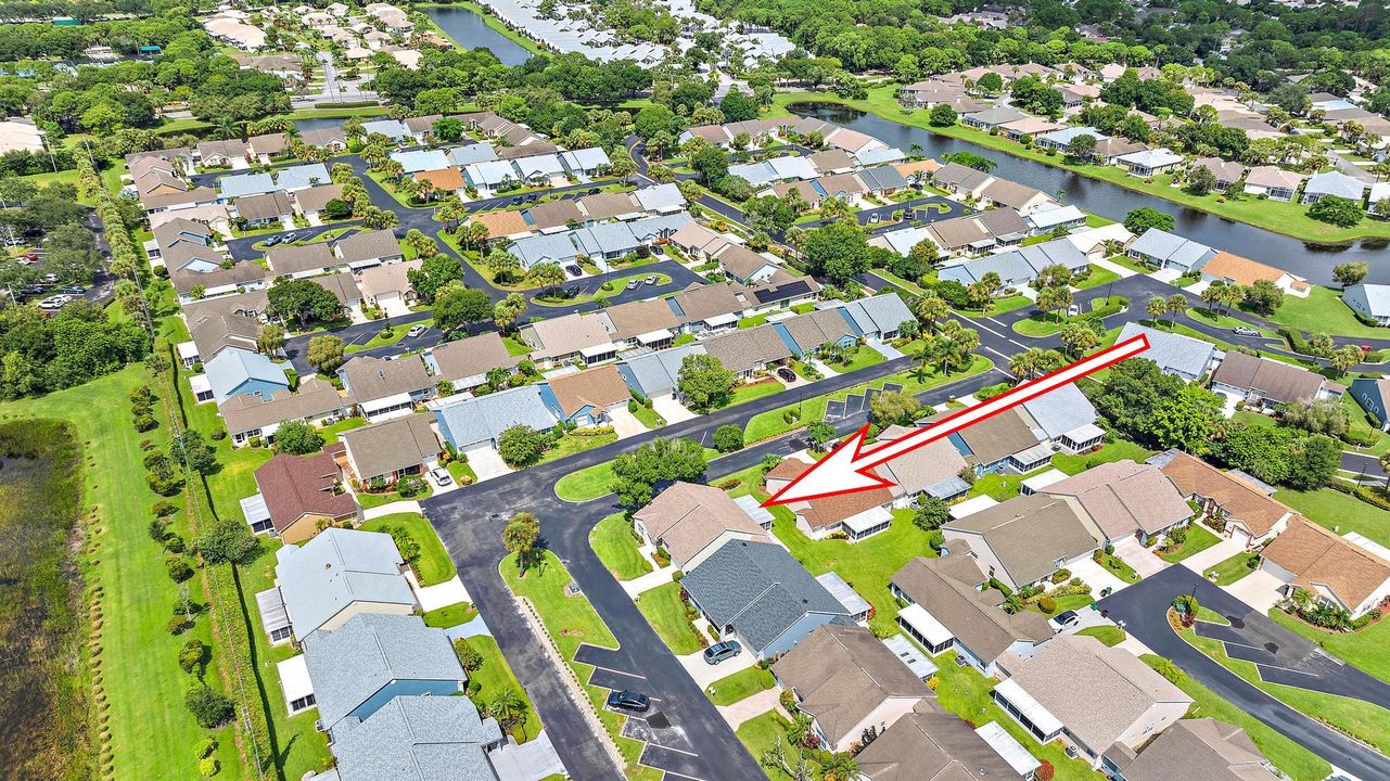 На продажу: $290,000 (2 спален, 2 ванн, 1427 Квадратных фут)