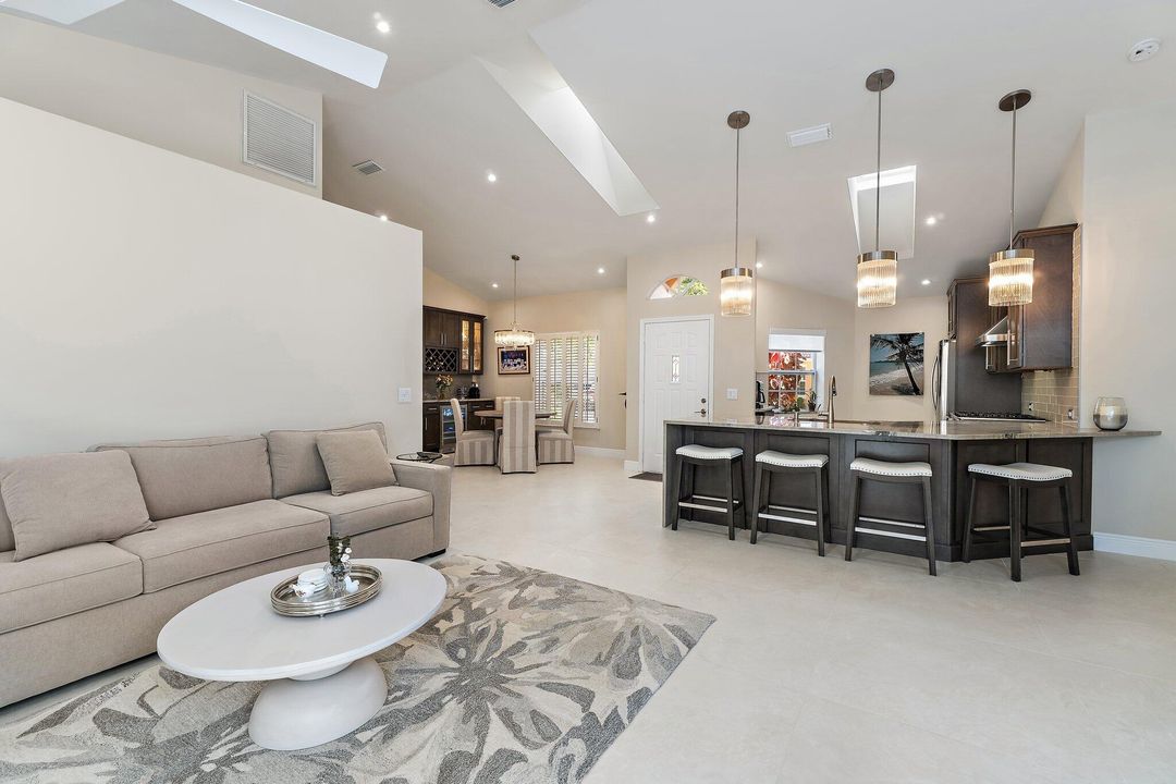 En Venta: $725,000 (2 camas, 2 baños, 1277 Pies cuadrados)