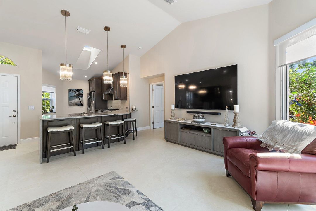 En Venta: $725,000 (2 camas, 2 baños, 1277 Pies cuadrados)