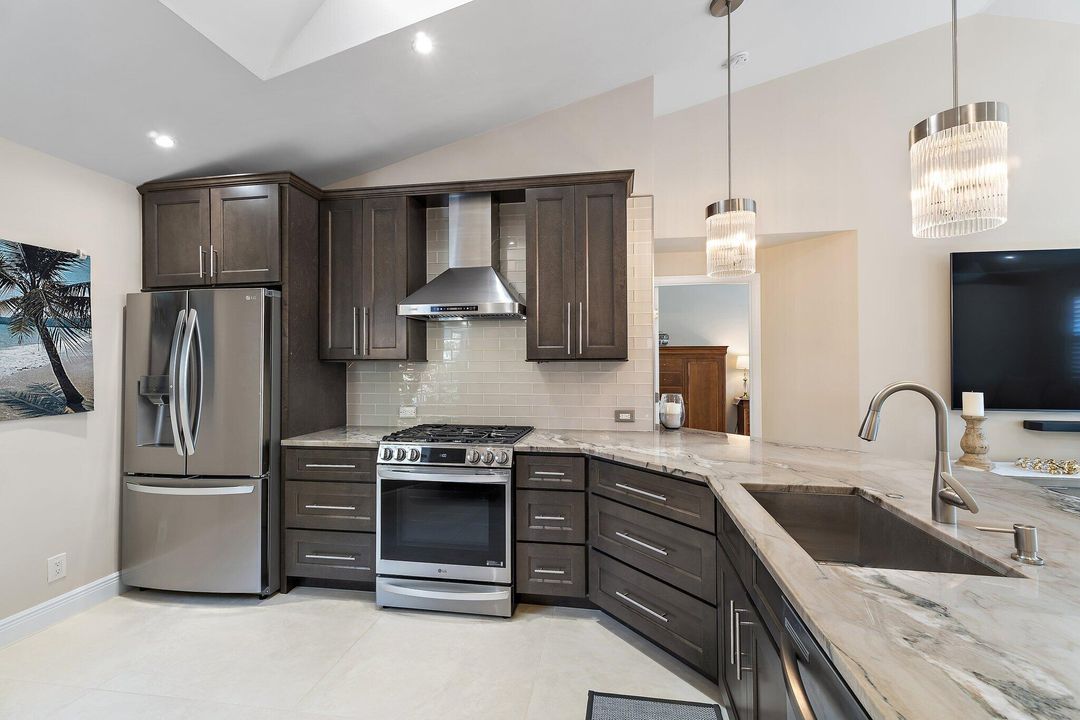 En Venta: $725,000 (2 camas, 2 baños, 1277 Pies cuadrados)