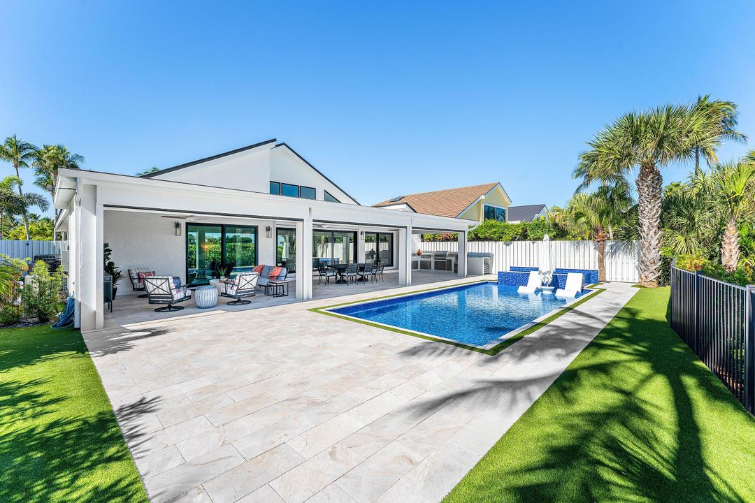 На продажу: $3,495,000 (3 спален, 4 ванн, 3272 Квадратных фут)