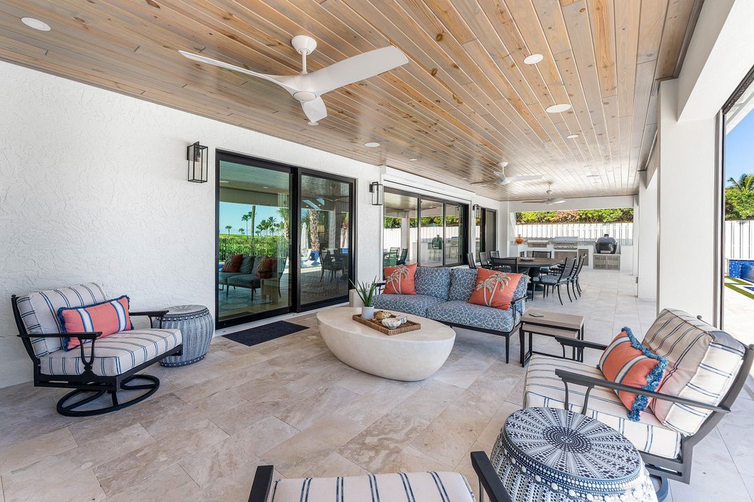 На продажу: $3,495,000 (3 спален, 4 ванн, 3272 Квадратных фут)