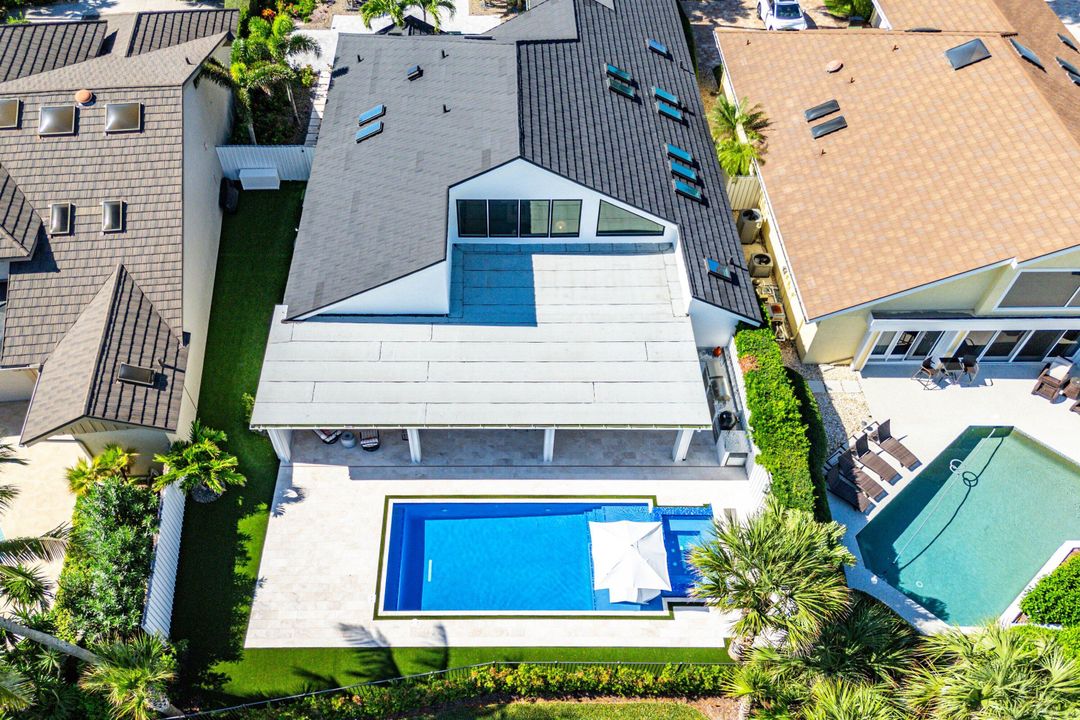 На продажу: $3,495,000 (3 спален, 4 ванн, 3272 Квадратных фут)