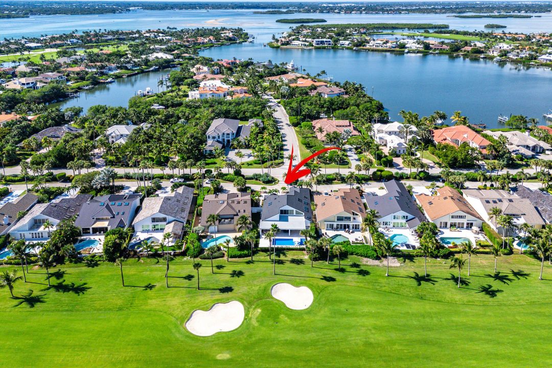 На продажу: $3,495,000 (3 спален, 4 ванн, 3272 Квадратных фут)