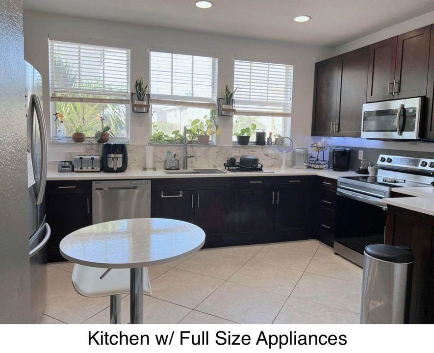 For Rent: $2,700 (2 beds, 2 baths, 1326 Square Feet)