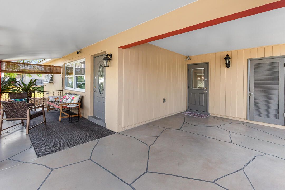 На продажу: $475,000 (2 спален, 1 ванн, 834 Квадратных фут)