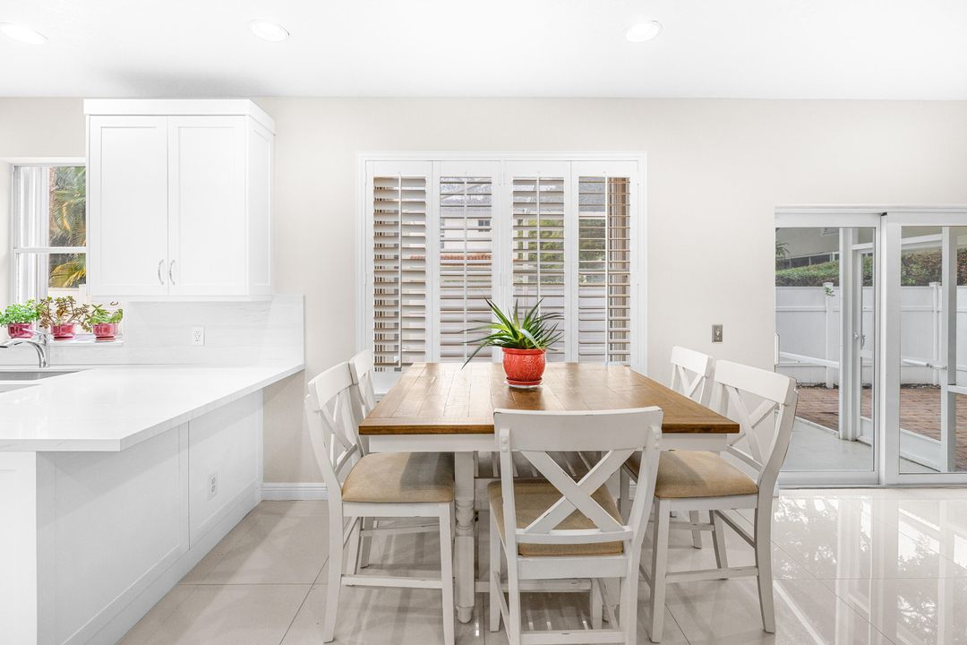 For Sale: $439,000 (3 beds, 2 baths, 1427 Square Feet)