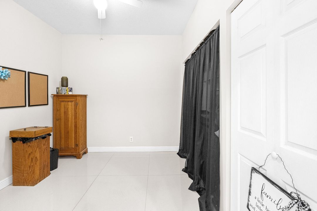 For Sale: $439,000 (3 beds, 2 baths, 1427 Square Feet)