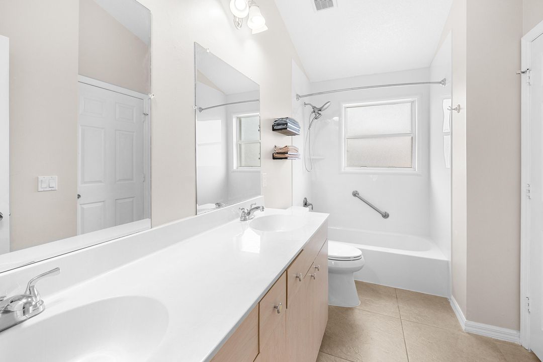 For Sale: $439,000 (3 beds, 2 baths, 1427 Square Feet)