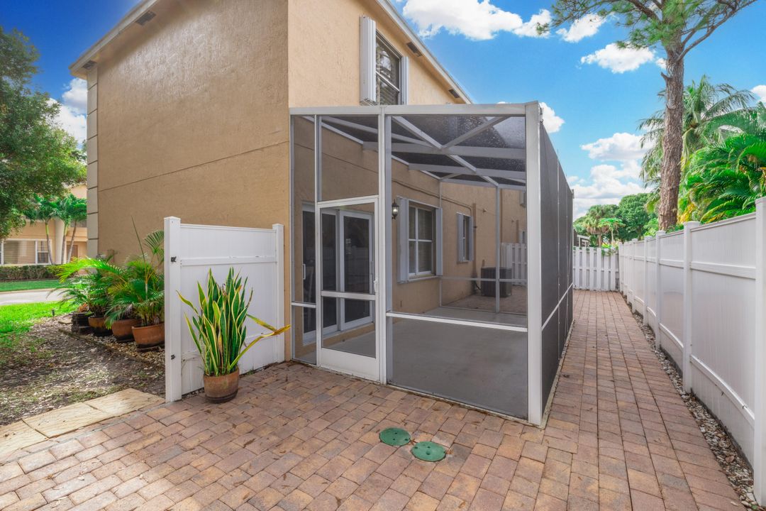 For Sale: $439,000 (3 beds, 2 baths, 1427 Square Feet)