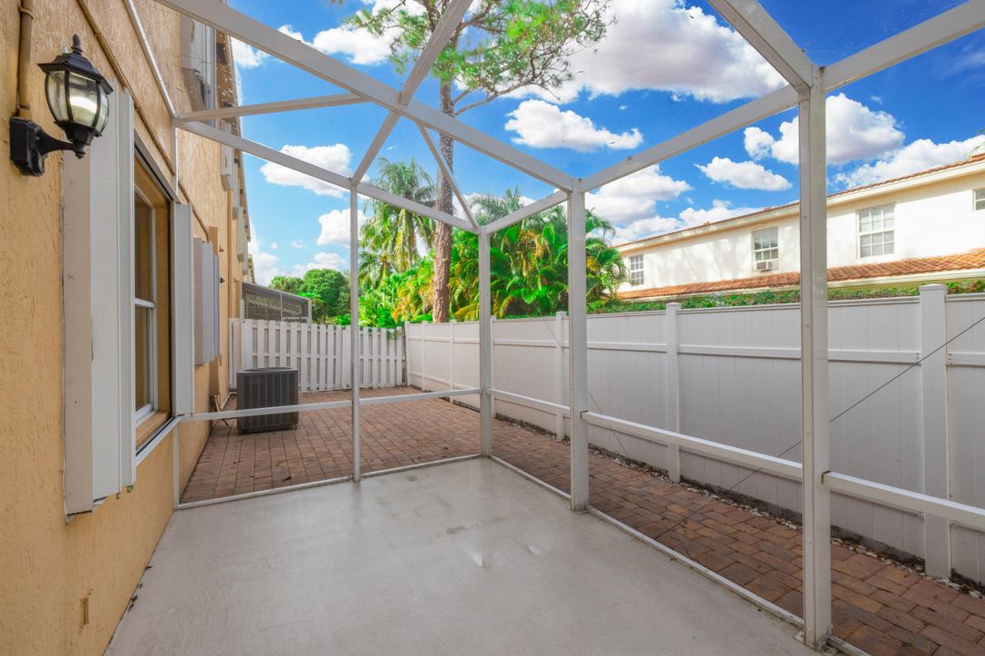 For Sale: $439,000 (3 beds, 2 baths, 1427 Square Feet)