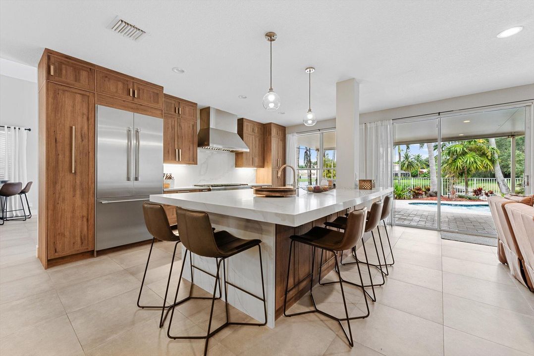 For Rent: $7,900 (5 beds, 3 baths, 3080 Square Feet)