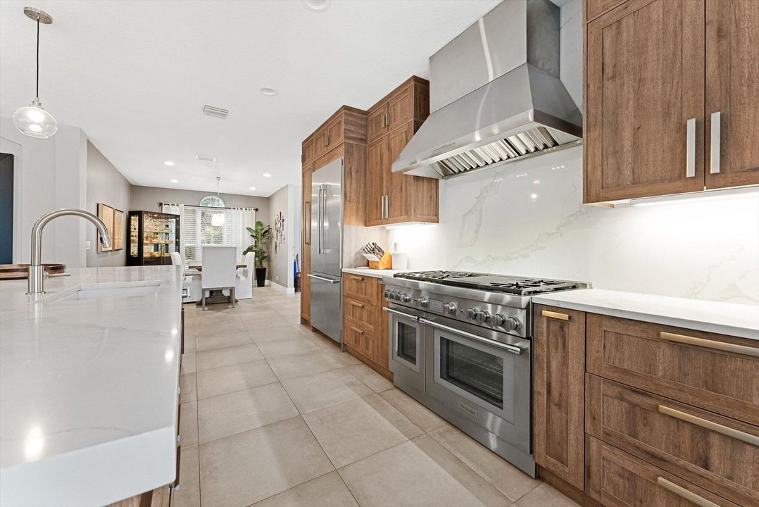 For Rent: $7,900 (5 beds, 3 baths, 3080 Square Feet)