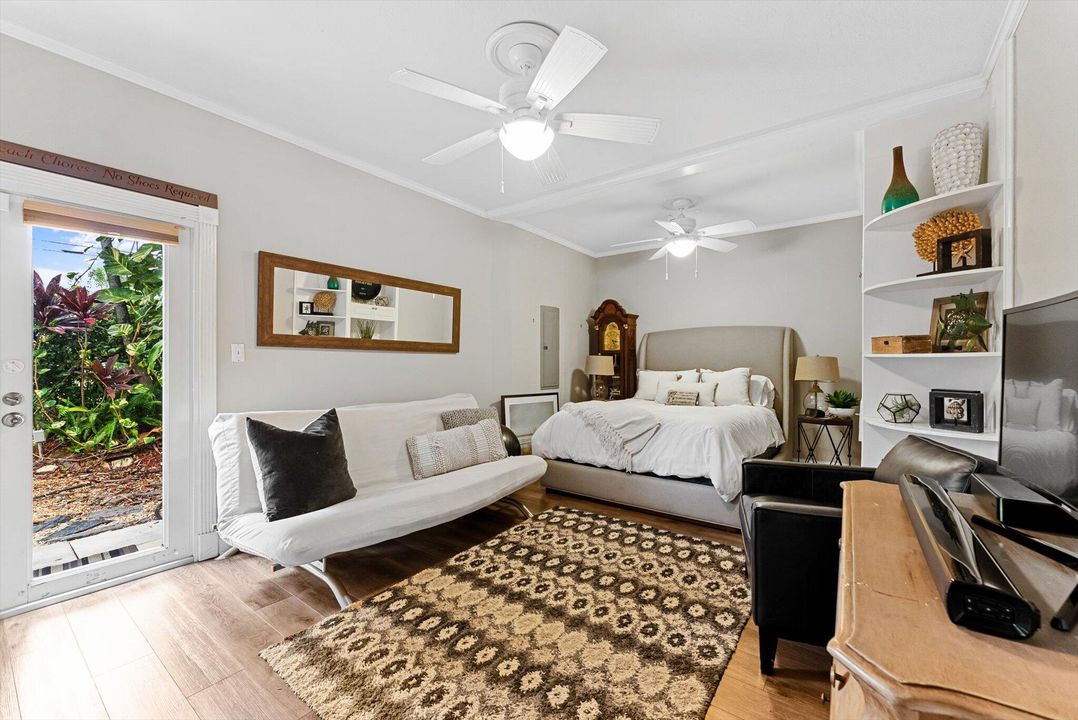 For Rent: $7,900 (5 beds, 3 baths, 3080 Square Feet)