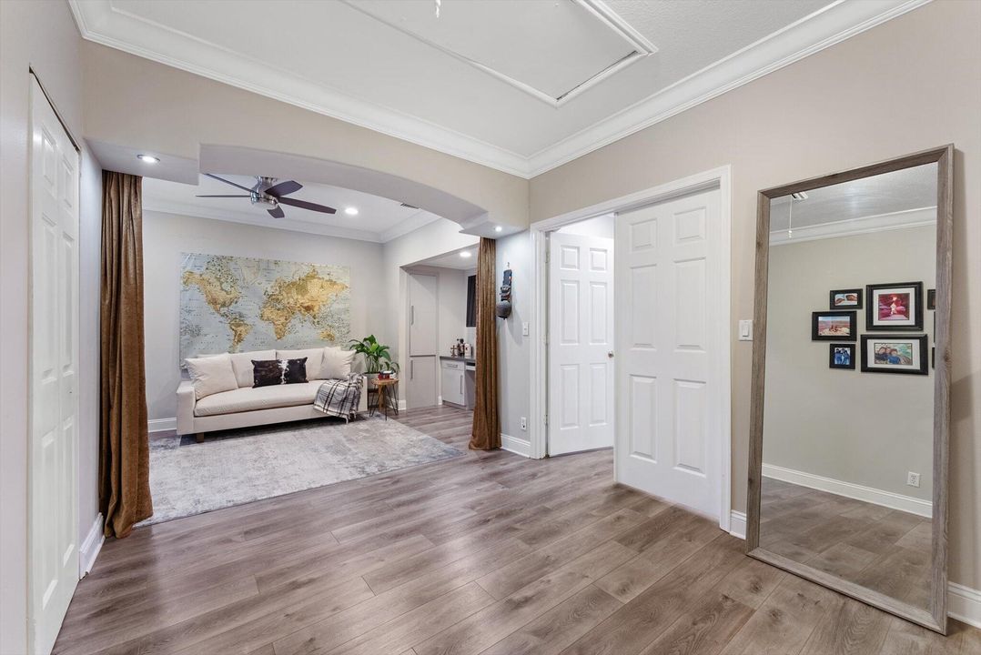 For Rent: $7,900 (5 beds, 3 baths, 3080 Square Feet)