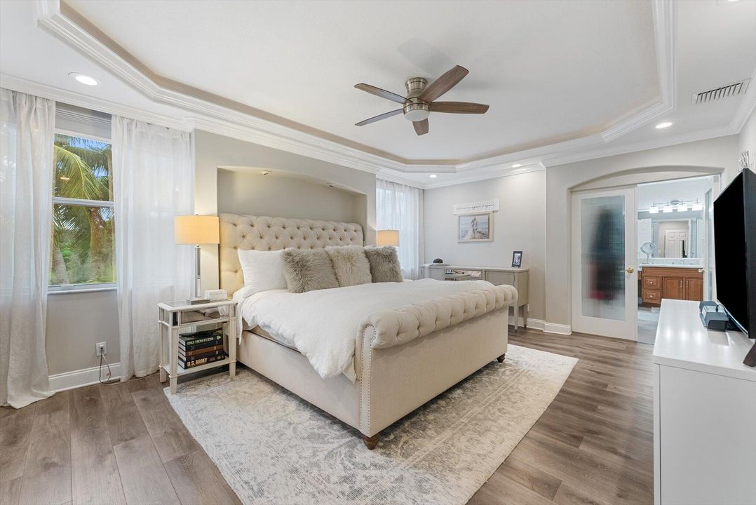 For Rent: $7,900 (5 beds, 3 baths, 3080 Square Feet)