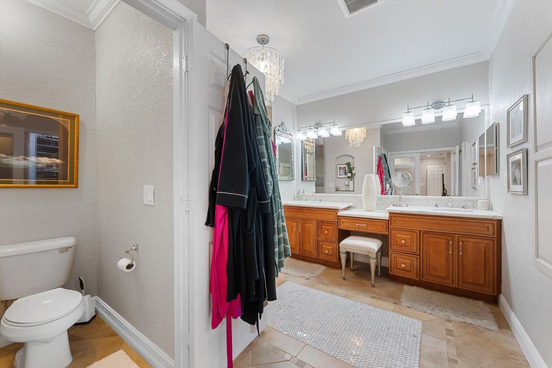 For Rent: $7,900 (5 beds, 3 baths, 3080 Square Feet)