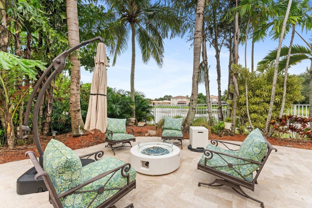 For Rent: $7,900 (5 beds, 3 baths, 3080 Square Feet)