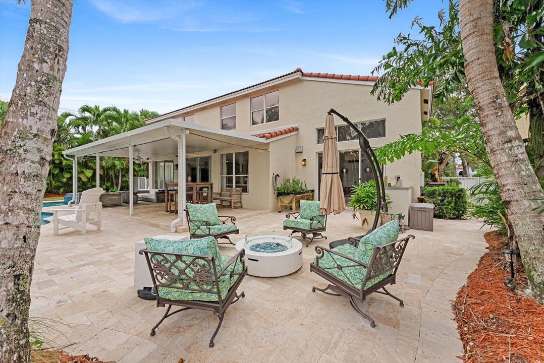 For Rent: $7,900 (5 beds, 3 baths, 3080 Square Feet)