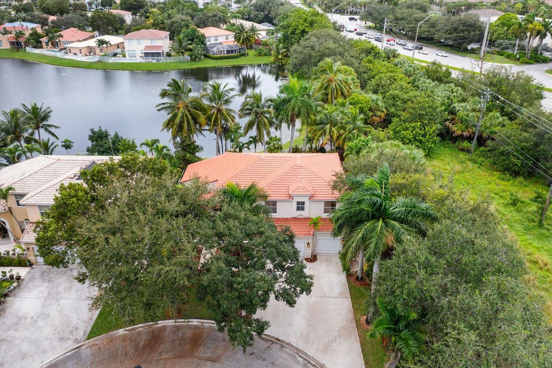 For Rent: $7,900 (5 beds, 3 baths, 3080 Square Feet)