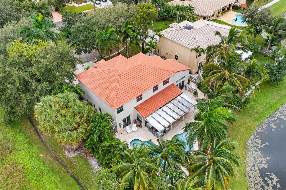 For Rent: $7,900 (5 beds, 3 baths, 3080 Square Feet)