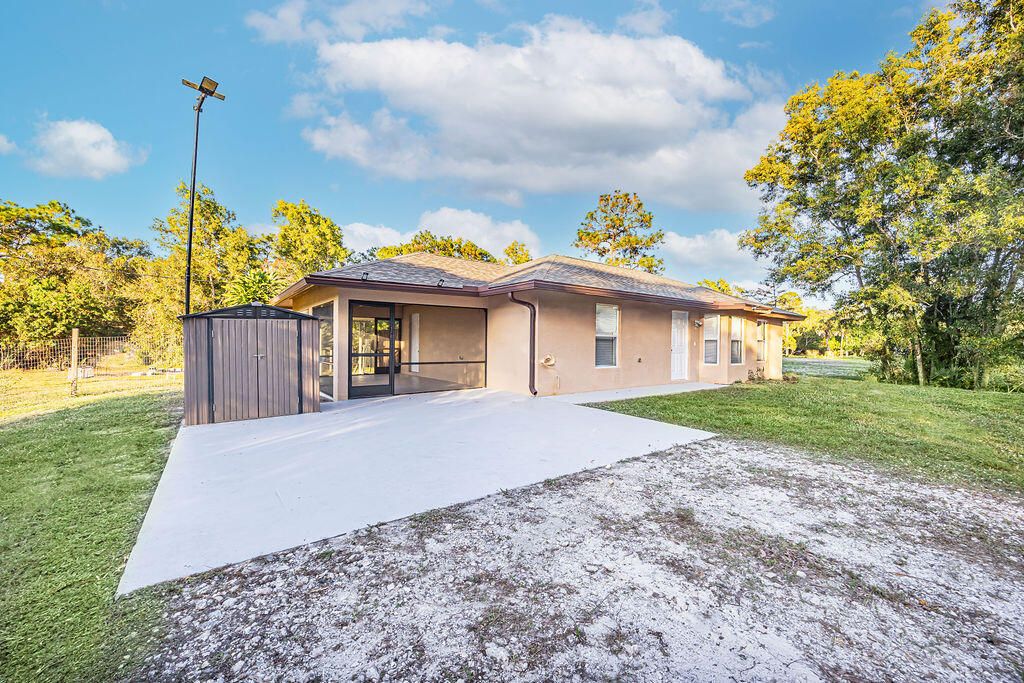 For Sale: $549,000 (3 beds, 2 baths, 1130 Square Feet)