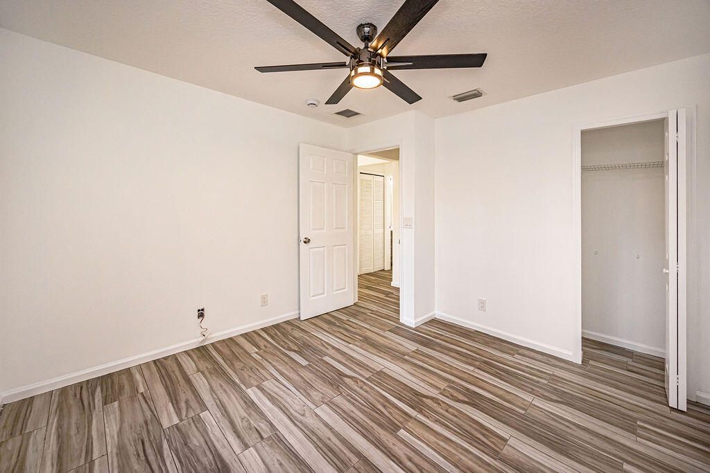 For Sale: $549,000 (3 beds, 2 baths, 1130 Square Feet)