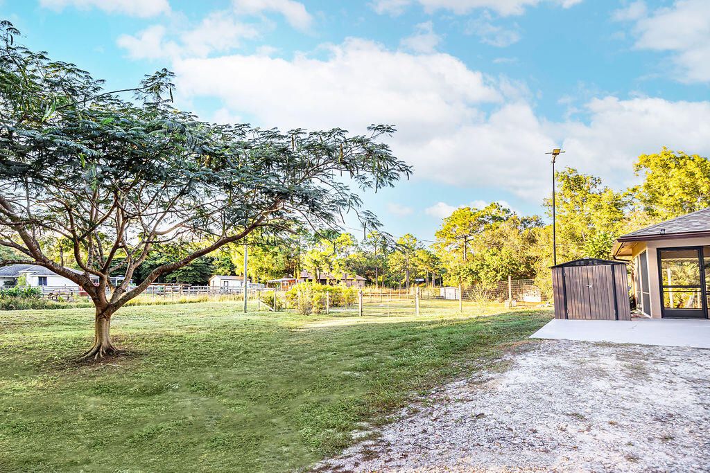 For Sale: $549,000 (3 beds, 2 baths, 1130 Square Feet)