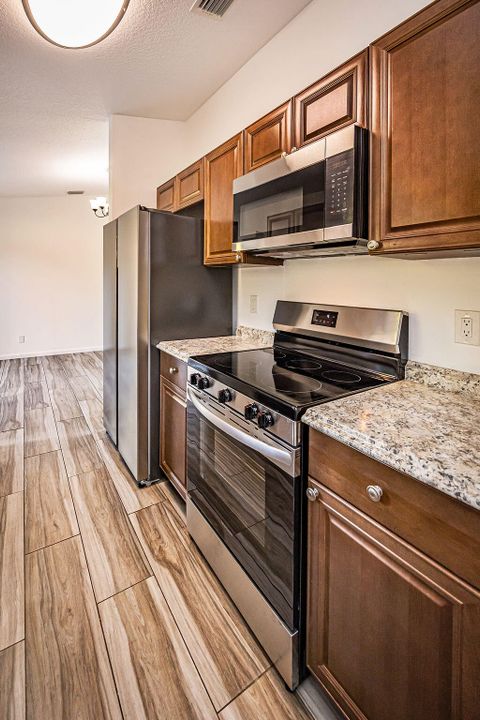 For Sale: $549,000 (3 beds, 2 baths, 1130 Square Feet)