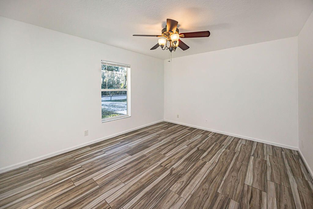 For Sale: $549,000 (3 beds, 2 baths, 1130 Square Feet)